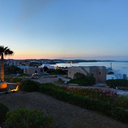 Villa Almyrikia Sunset: Seaside Executive Villa with Private Pool Parikia  Exterior photo