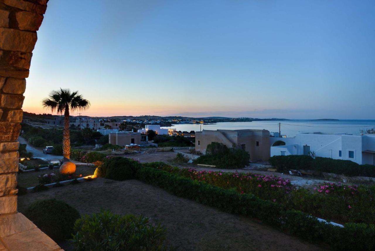 Villa Almyrikia Sunset: Seaside Executive Villa with Private Pool Parikia  Exterior photo